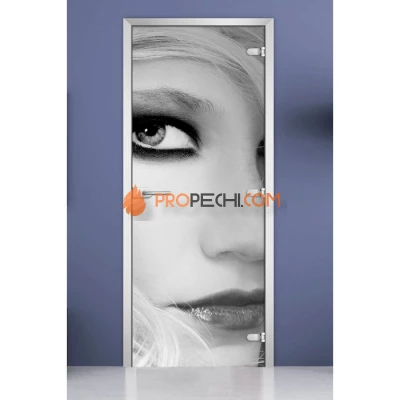 Стеклянная межкомнатная дверь DoorWood с фотопечатью Woman-09, 2000х800 мм